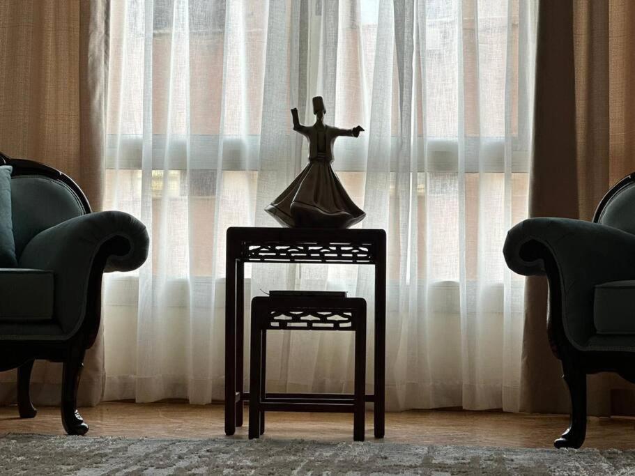 Luxurious For Rent With Nile View For Families Only *