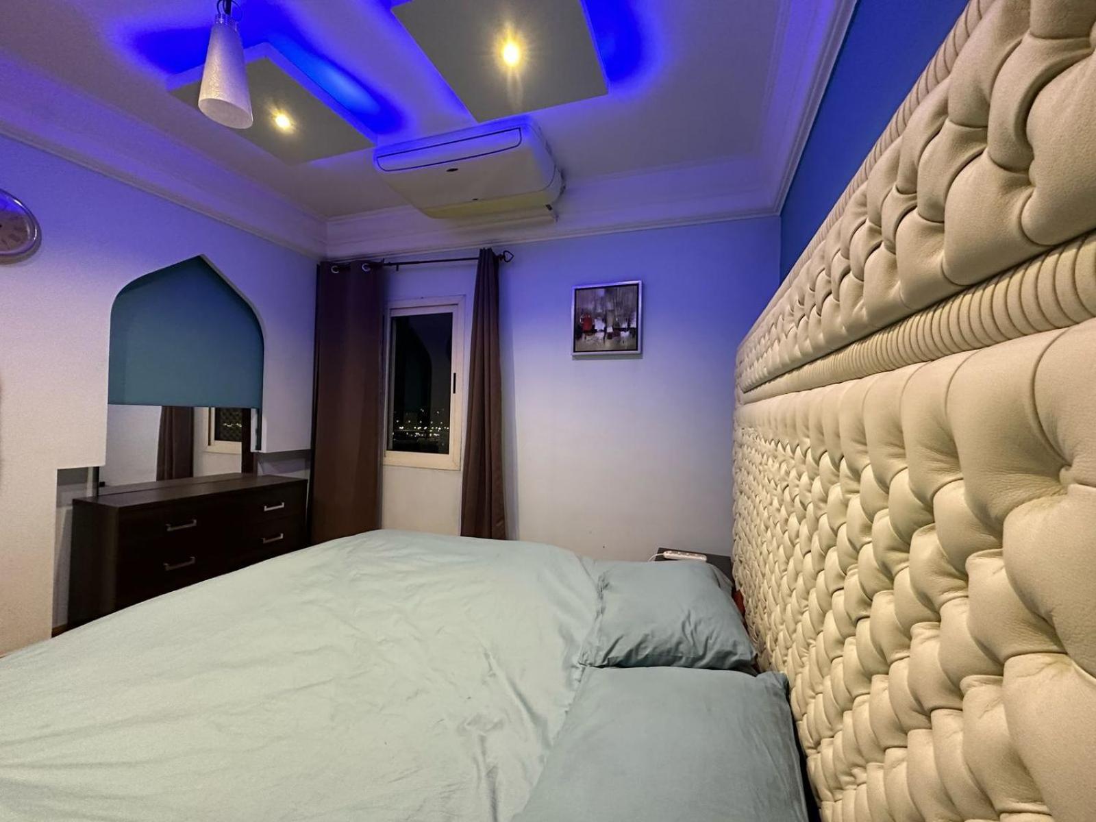 Apartment Luxurious For Rent With Nile View For Families Only *